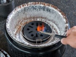 COBB 6 CobbleStones -Tuinartikelen Winkel sfeerfoto cobb pro zwart aansteken cobble stone ecommerce 3a32